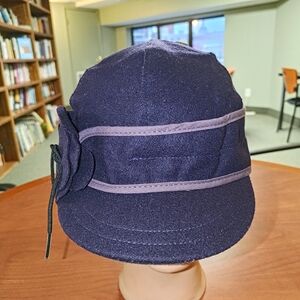 Stormy Kromer Petal Pusher Cap - Eggplant - Women Size 7 1/4 - Made in USA - New